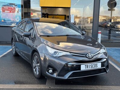 TOYOTA AVENSIS 147 VVT-I LOUNGE CVT
