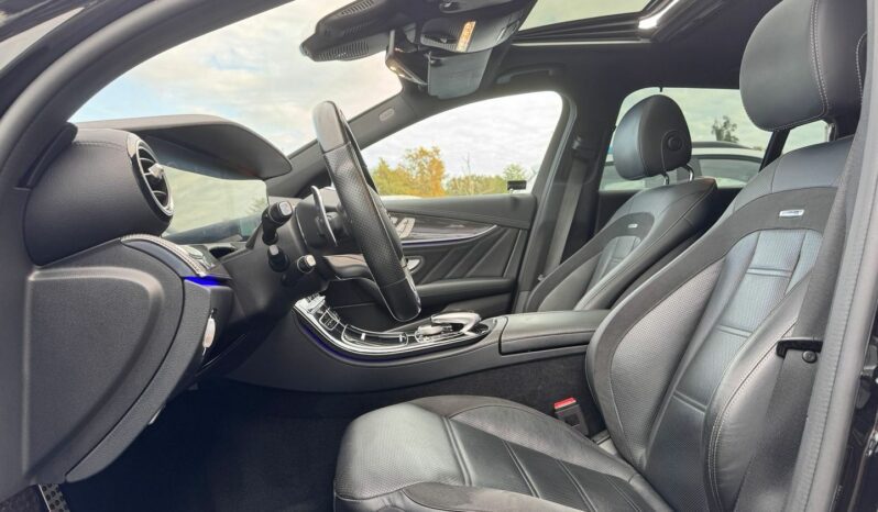 
								MERCEDES CLASSE E BREAK 63 AMG 571CH 4MATIC+ 9G-TRONIC full									