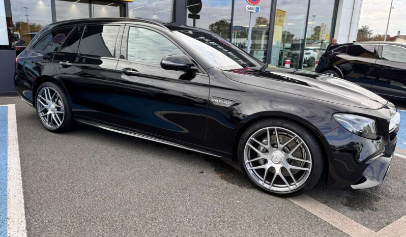 
								MERCEDES CLASSE E BREAK 63 AMG 571CH 4MATIC+ 9G-TRONIC full									