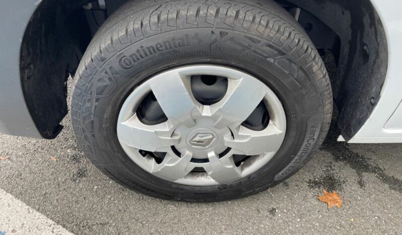 
								RENAULT MASTER III FG F3500 L1H1 2.3 BLUE DCI 135CH GRAND CONFORT EURO6 full									