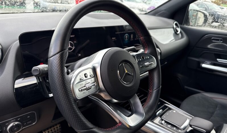 
								MERCEDES CLASSE B 180 136CH AMG LINE EDITION 7G-DCT 7CV full									