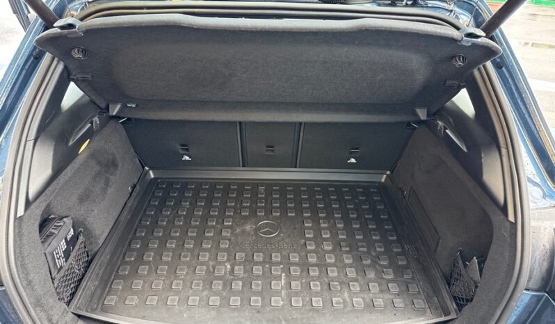 
								MERCEDES CLASSE B 180 136CH AMG LINE EDITION 7G-DCT 7CV full									