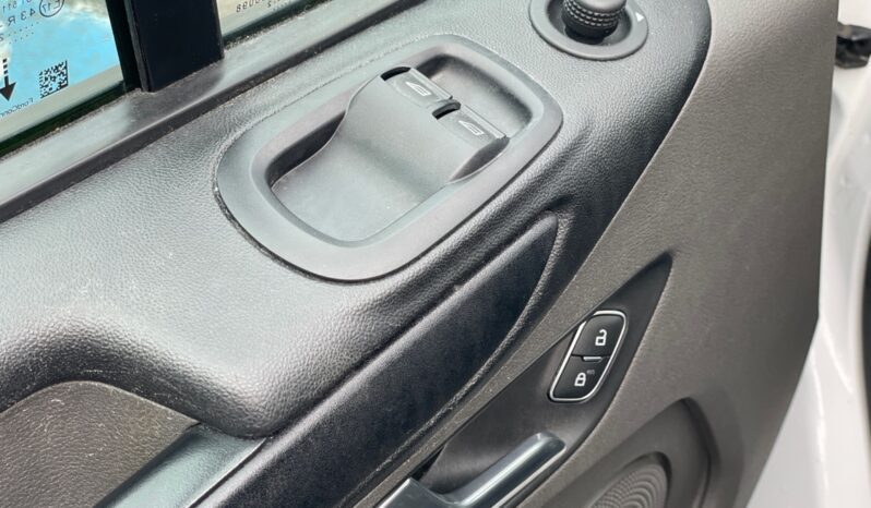 
								FORD TRANSIT CUSTOM FG 300 L1H1 2.0 ECOBLUE 105 CABINE APPROFONDIE TREND BUSINESS full									