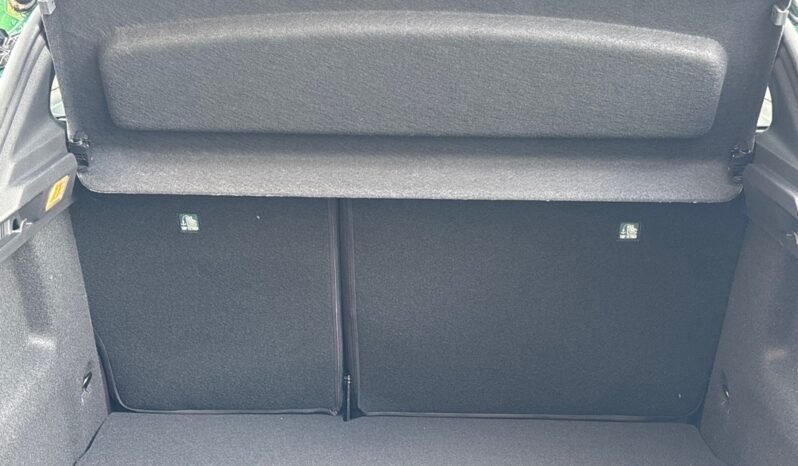 
								RENAULT CLIO VI 1.8 E-TECH 160CH FULL HYBRID TECHNO full									