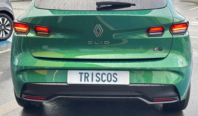 
								RENAULT CLIO VI 1.8 E-TECH 160CH FULL HYBRID TECHNO full									