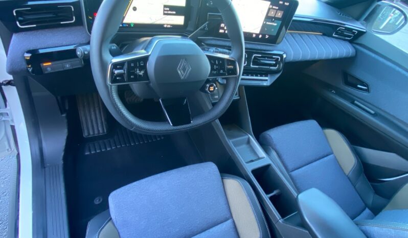 
								RENAULT 5 III E-TECH ELECTRIQUE 120CH TECHNO AUTONOMIE URBAINE full									