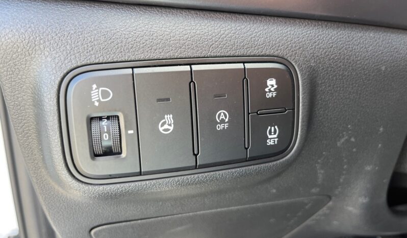 
								HYUNDAI BAYON 1.0 T-GDI 100CH HYBRID 48V INITIA full									