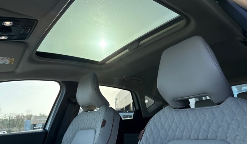 
								RENAULT CAPTUR II 1.3 TCE 130CH FAP INITIALE PARIS EDC full									