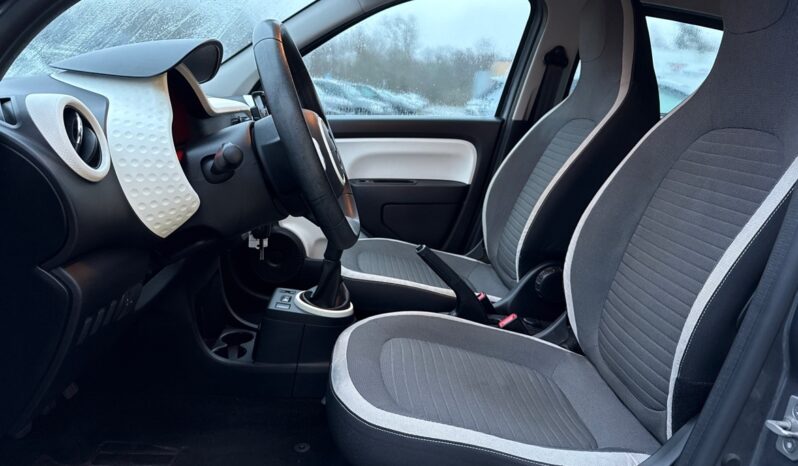 
								RENAULT TWINGO III 1.0 SCE 70CH ZEN EURO6 full									