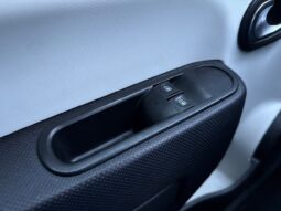 
										RENAULT TWINGO III 1.0 SCE 70CH ZEN EURO6 full									