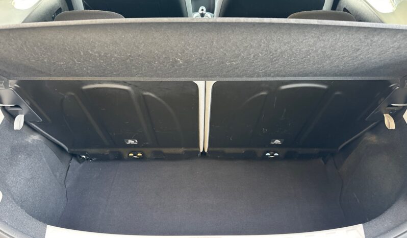 
								TOYOTA AYGO 1.0 VVT-I 69CH X-PLAY X-SHIFT 5P full									