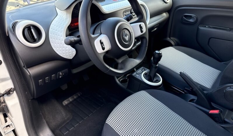 
								RENAULT TWINGO III 1.0 SCE 65CH LIFE full									