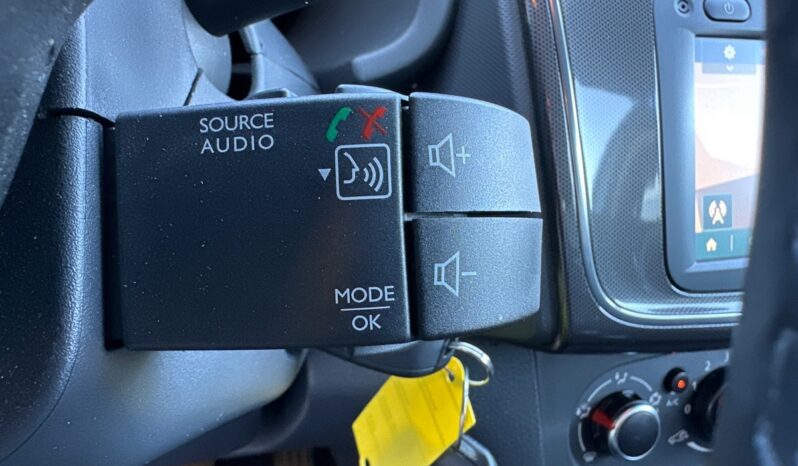 
								DACIA LOGAN MCV 0.9 TCE 90CH STEPWAY – 20 full									