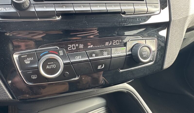 
								BMW X1 (F48) SDRIVE18DA 150CH LOUNGE full									