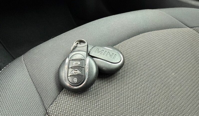 
								MINI CLUBMAN ONE 102CH EURO6D-T full									