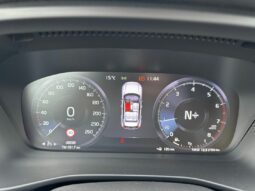 
										VOLVO XC40 T3 156CH full									