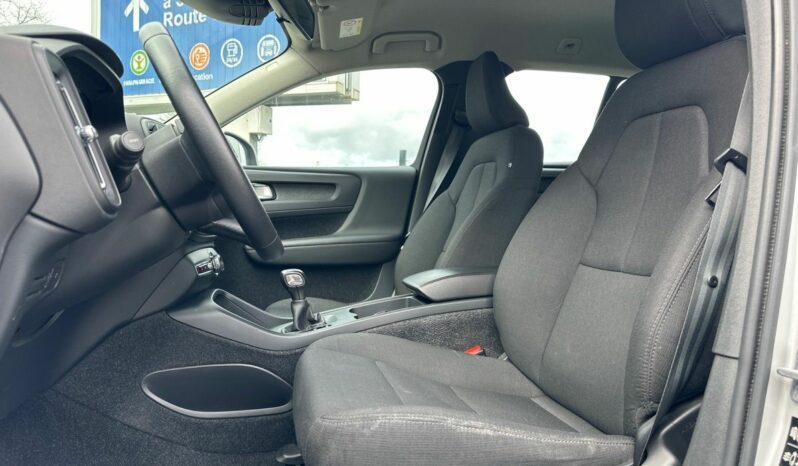 
								VOLVO XC40 T3 156CH full									