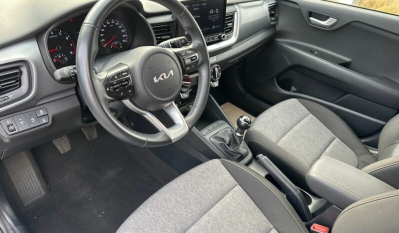 
								KIA STONIC 1.2 GDI 84CH MOTION full									