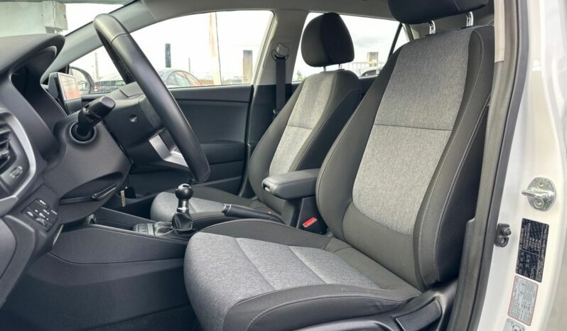 
								KIA STONIC 1.2 GDI 84CH MOTION full									