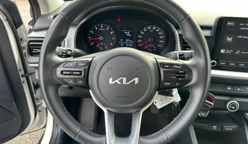 
								KIA STONIC 1.2 GDI 84CH MOTION full									