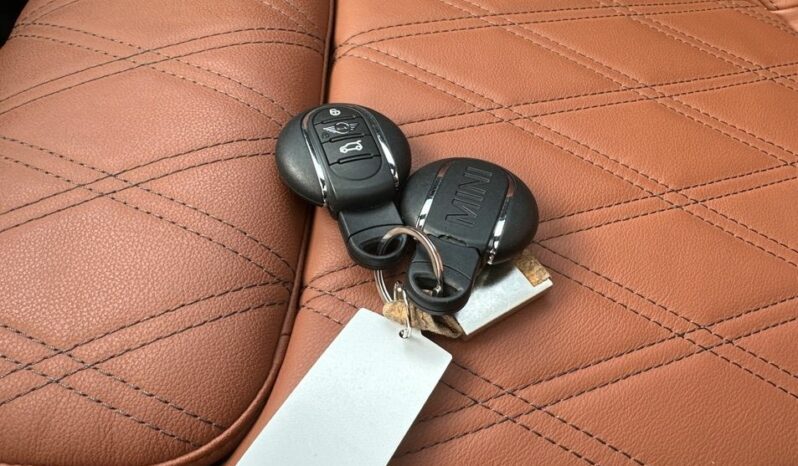 
								MINI MINI JCW 231CH EDITION PREMIUM PLUS BVA8 full									