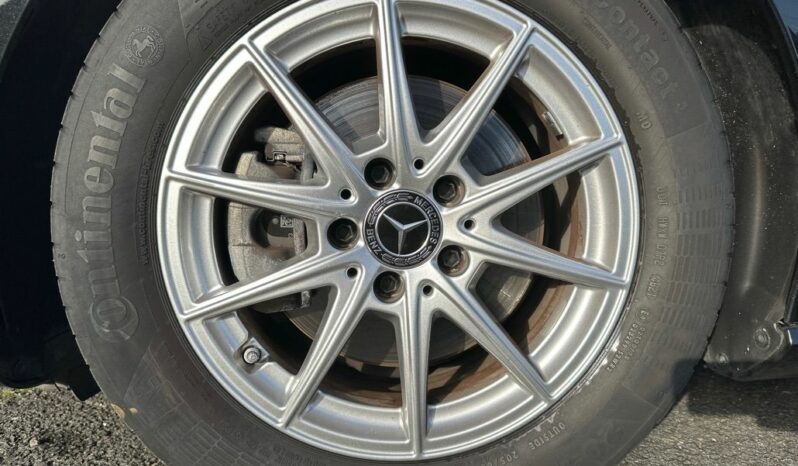 
								MERCEDES CLA SHOOTING BRAKE 180 D 116CH PROGRESSIVE LINE 8G-DCT full									