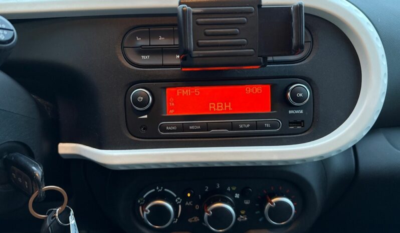 
								RENAULT TWINGO III 1.0 SCE 70CH ZEN EURO6 full									