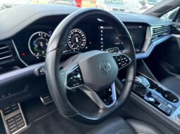 
										VOLKSWAGEN TOUAREG 3.0 TSI EHYBRID 462CH R 4MOTION BVA8 full									