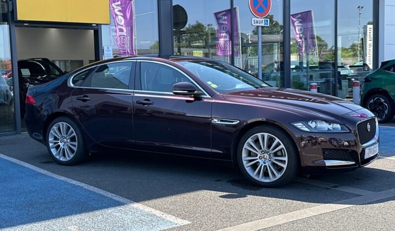 
								JAGUAR XF 2.0D 163CH E-PERFORMANCE PRESTIGE BVA full									