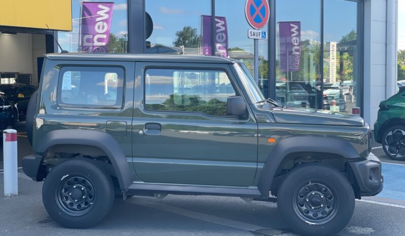 
								SUZUKI JIMNY 1.5 VVT PRIVILEGE full									