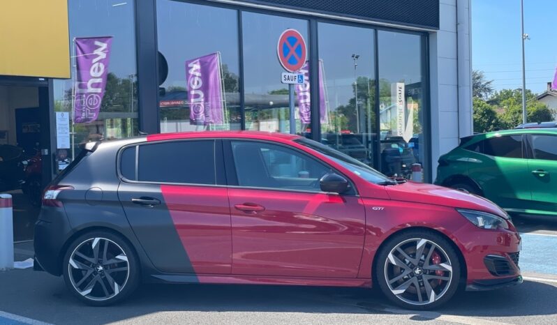 
								PEUGEOT 308 1.6 THP 270CH GTI S&S 5P full									