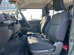 
										SUZUKI JIMNY 1.5 VVT PRIVILEGE full									