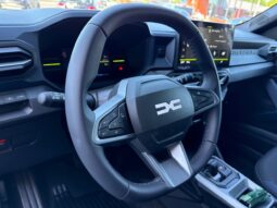 
										DACIA DUSTER 1.6 HYBRID 140CH JOURNEY full									