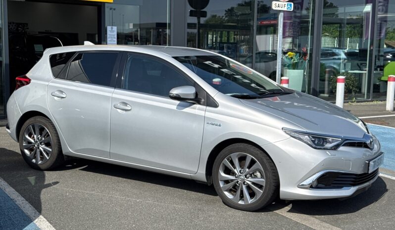 
								TOYOTA AURIS HSD 136H LOUNGE full									