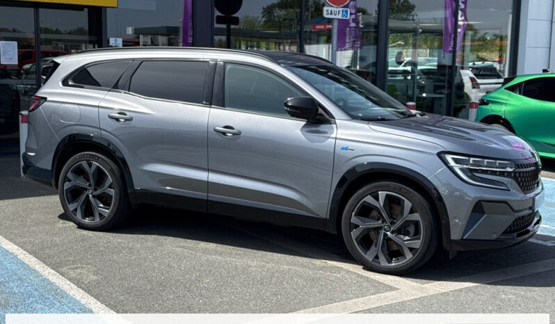 
								Renault Espace VI ESPRIT ALPINE E-TECH HYBRIDE 200 5 portes (mai 2023) (co2 104) full									