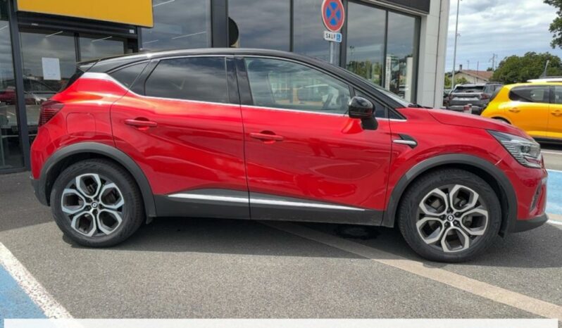 
								Renault Captur II techno E-Tech full hybrid 145 full									
