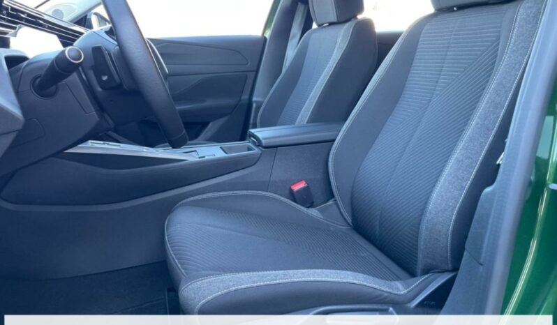 
								Peugeot 308 III PHEV 180 E-EAT8 ACTIVE PACK full									