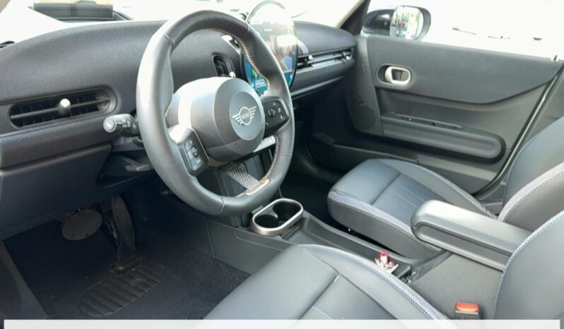 
								Mini Mini IV Cooper Essential 156ch DKG7 (F65) 5 PORTES full									