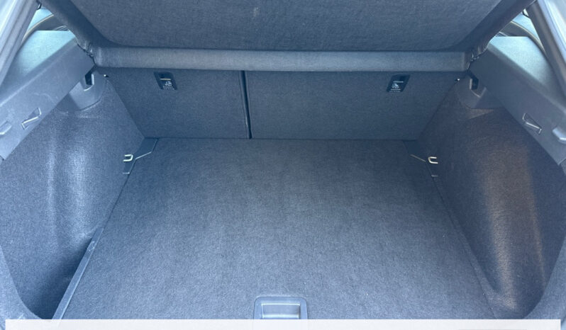 
								Volkswagen Taigo 1.5 TSI 150 DSG R-Line full									