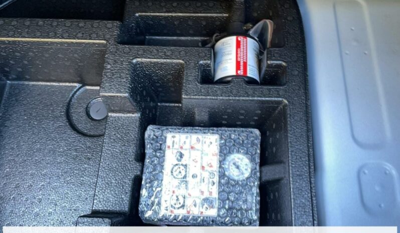 
								Toyota Yaris Hybride IV 116h Dynamic full									