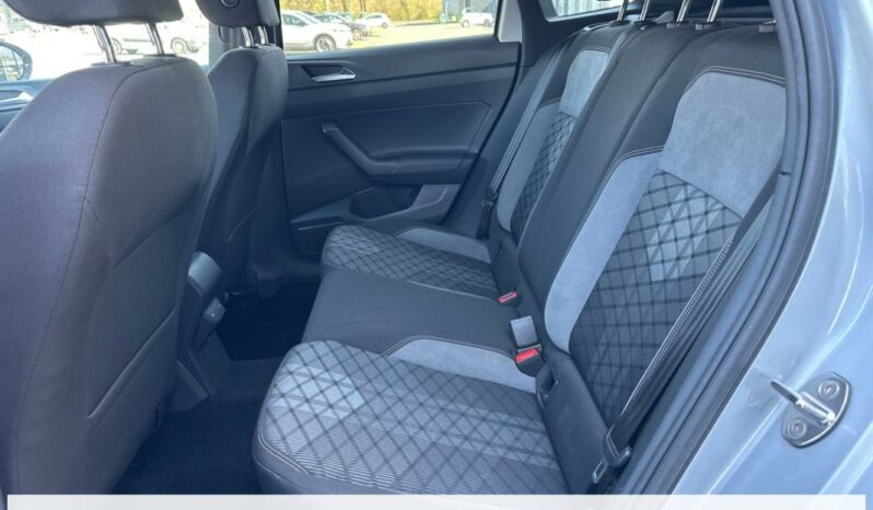 
								Volkswagen Taigo 1.5 TSI 150 DSG R-Line full									