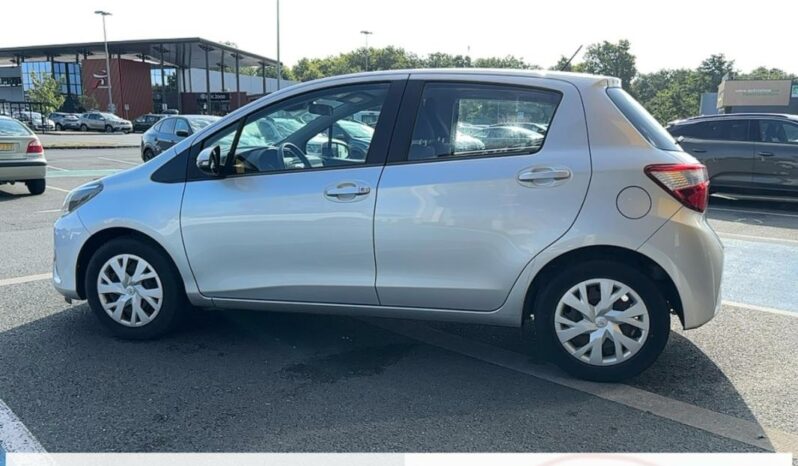 
								Toyota Yaris 110 VVT-i CVT France Connect (MY2019) 5 portes (janv. 2020) (co2 135) full									