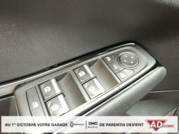 
										Renault Austral TECHNO E-TECH HYBRIDE 200 full									