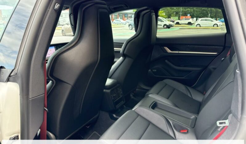 
								Porsche taycan 93KWH SPORT TURISMO BATTERIE PERFORMANCE + AUTO full									