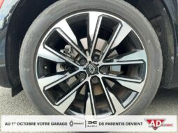 
										Renault Austral TECHNO E-TECH HYBRIDE 200 full									
