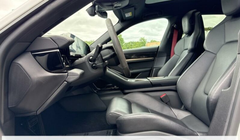 
								Porsche taycan 93KWH SPORT TURISMO BATTERIE PERFORMANCE + AUTO full									