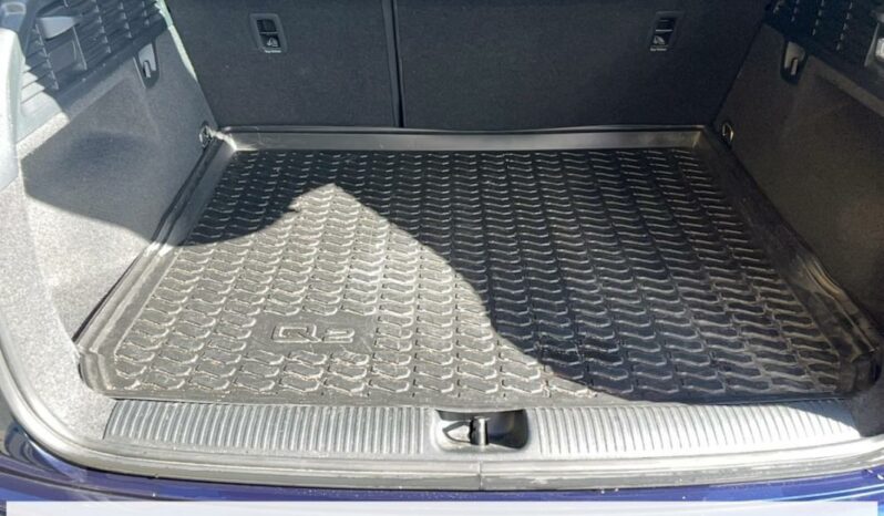 
								Audi SQ2 50 TFSI 300 full									