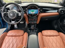 
										Mini Mini IV John Cooper Works Premium Plus 231 BVA8 full									