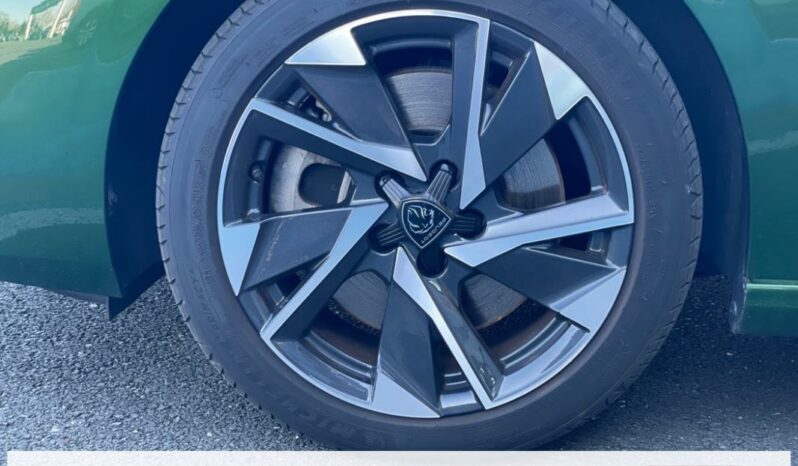 
								Peugeot 308 III PHEV 180 E-EAT8 ACTIVE PACK full									