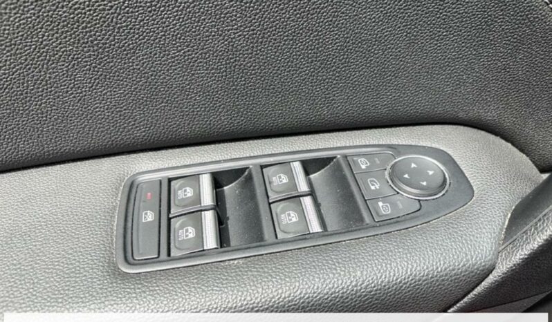 
								Renault Captur II techno E-Tech full hybrid 145 full									